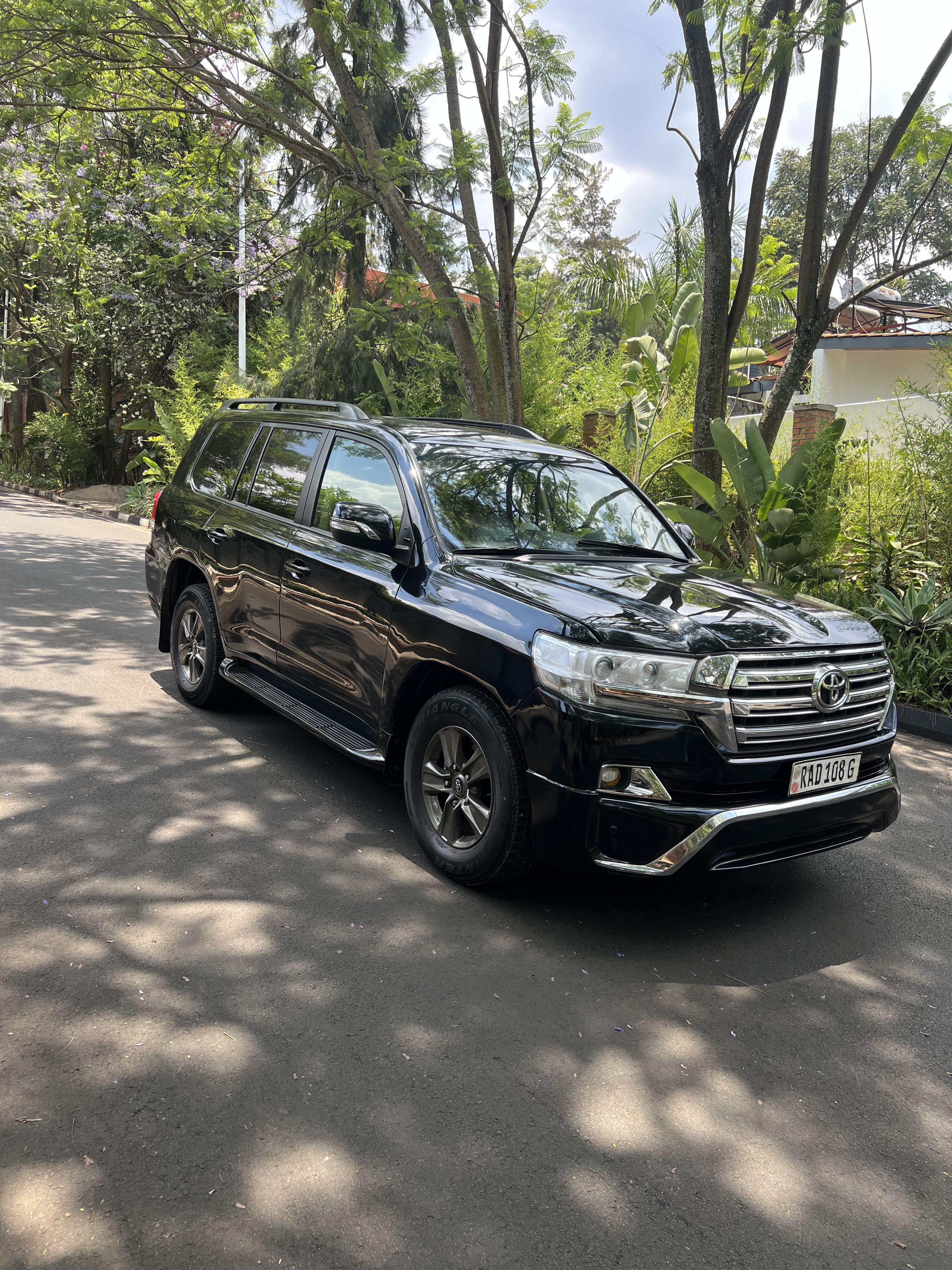 Land Cruiser 200 Series